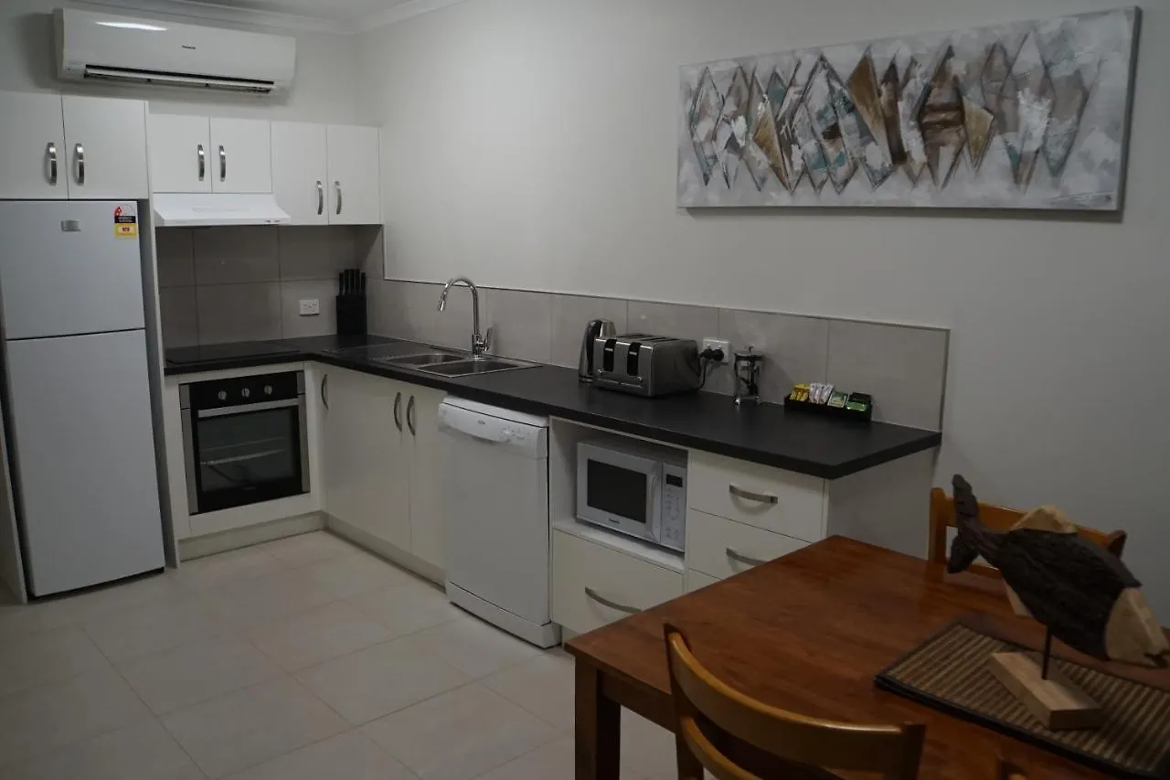Airlie Seaview Apartments Airlie Beach