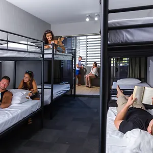 Gilligan's Backpacker Hotel&resort Vandrarhem Cairns